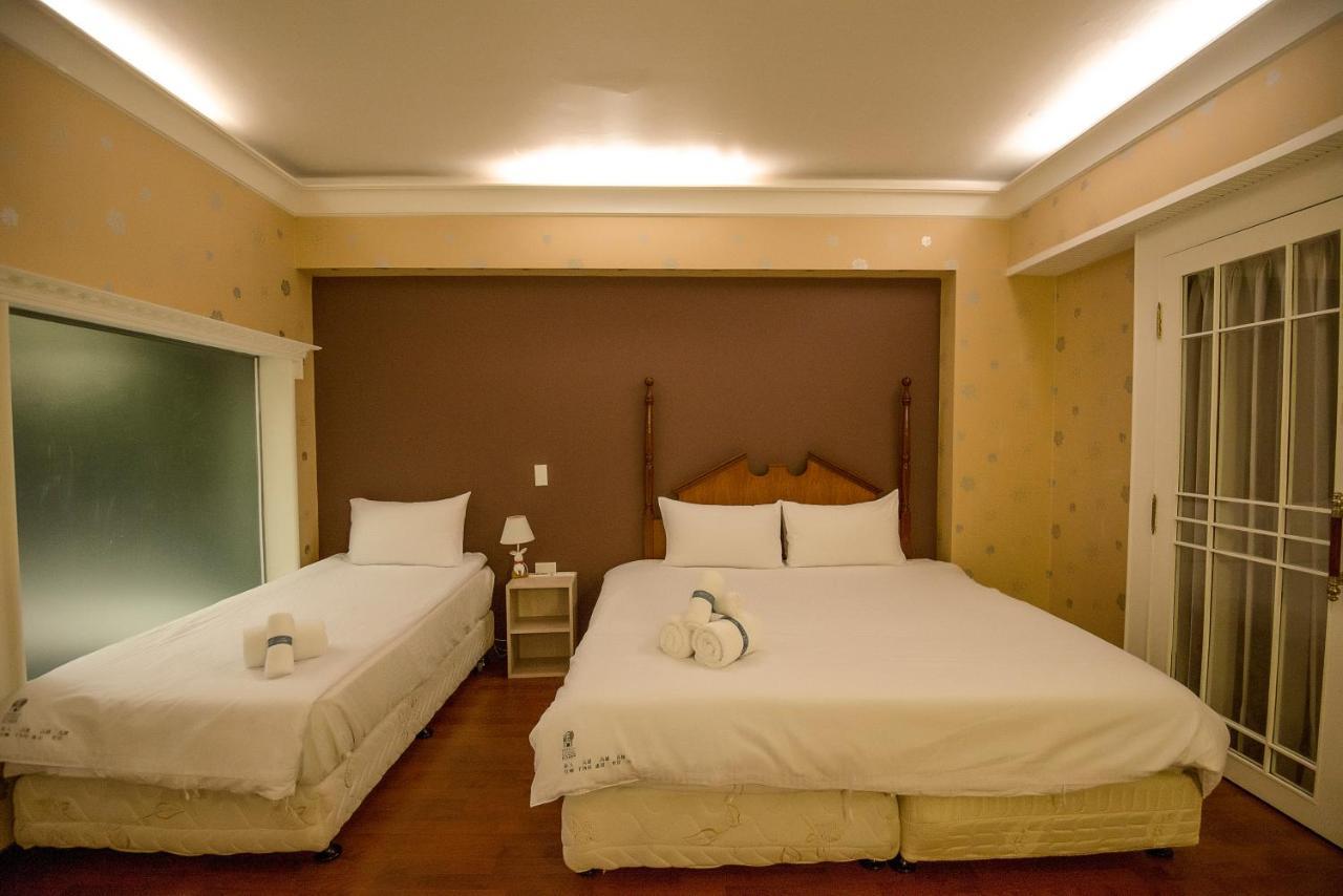 Kaohsiung Time'S Hotel Exterior photo