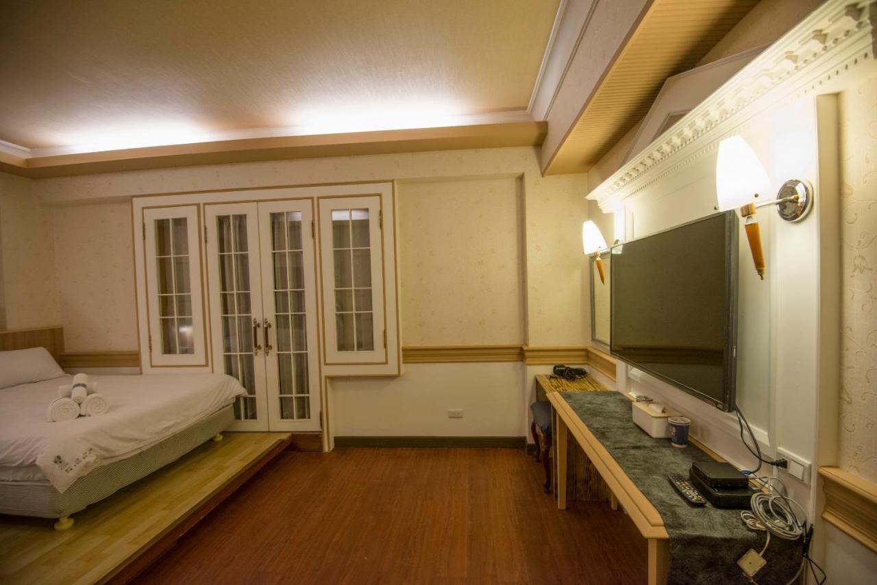 Kaohsiung Time'S Hotel Exterior photo
