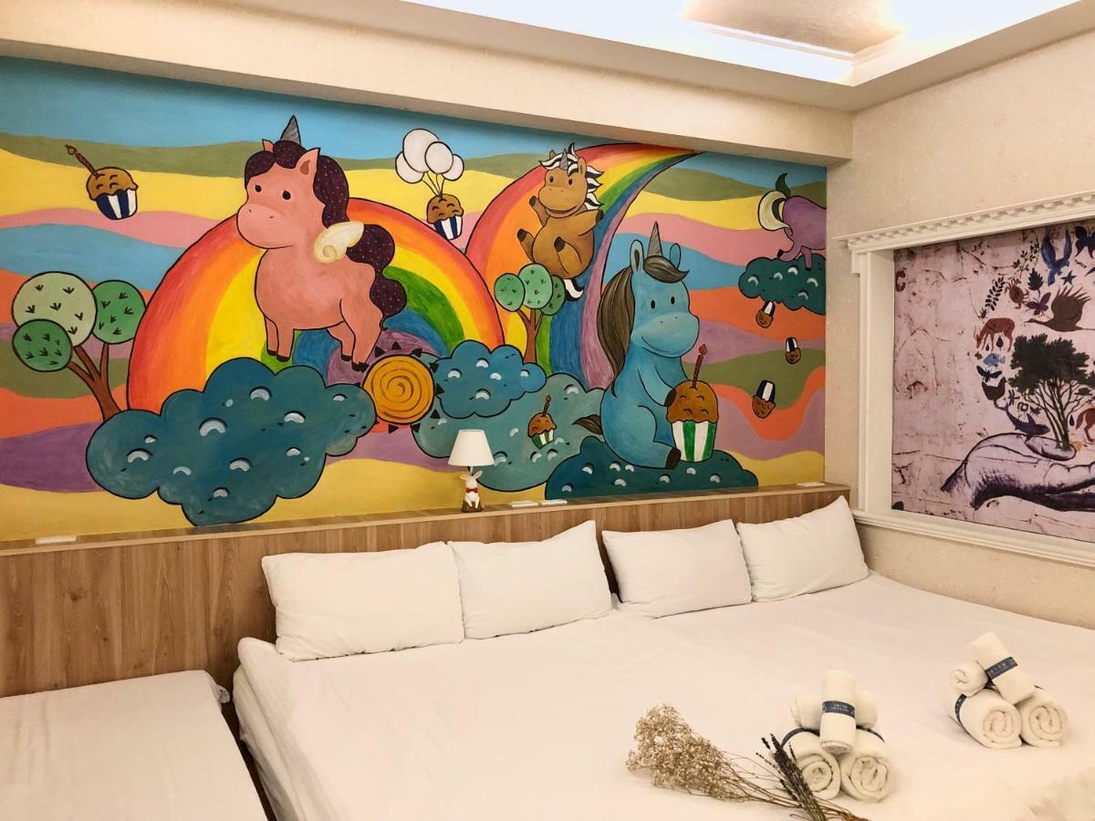 Kaohsiung Time'S Hotel Exterior photo